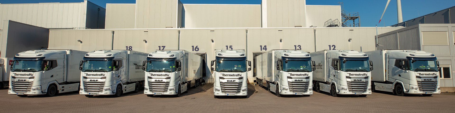 We buy and sell trucks, busses and machines all over the world. - Are you looking to buy or sell trucks, heavy machinery, or construction equipment? Look no further! At Premium Trucks & Machinery Exchange, we specialize in connecting buyers and sellers with top-quality vehicles and machines, making the process seamless and hassle-free.